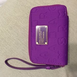 MARC BY MARC JACOBS WRISTLET