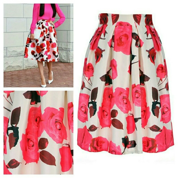 Dresses & Skirts - Floral Swing Skirt