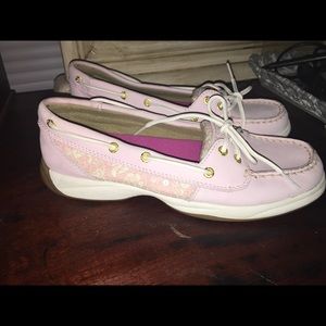 Powder pink Sperry shoes