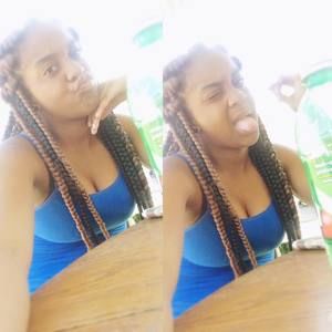 Meet your Posher, Johnae