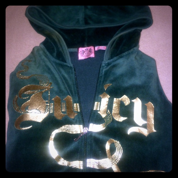 Juicy Couture Tops - 🔥🔥JUICY COUTURE🔥🔥GREEN VELOUR JACKET (M)⚡️