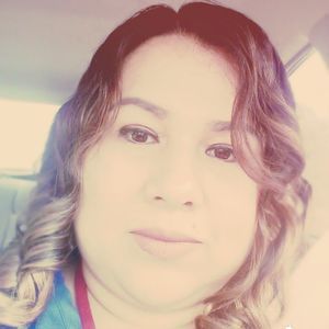 Meet your Posher, Gabriela