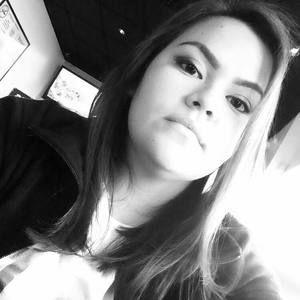 Meet your Posher, Alejandra