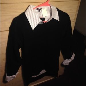 Black sweater and stripped shirt, paired it up !