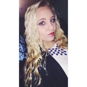 Meet your Posher, Holly