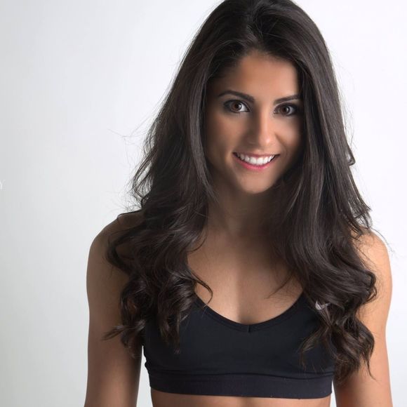 Meet your Posher, Savina - Picture 1 of 1