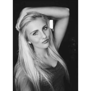 Meet your Posher, Rayna