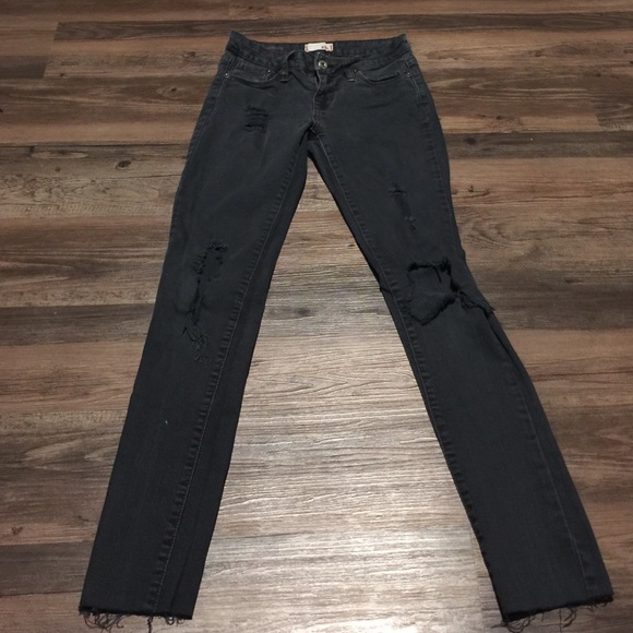 Skinny black jeans