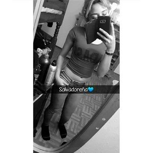 Meet your Posher, Fani