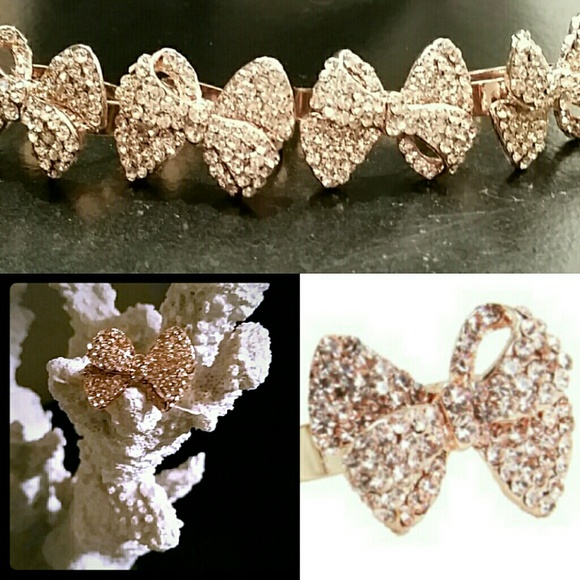 🆕 Crystal Bow Ring 🆕 - Picture 1 of 1