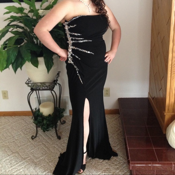 💥 MUST GO💥Prom dress💥final price💥 - Picture 2 of 2