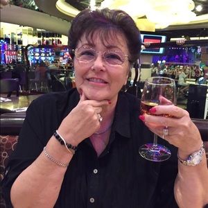 Meet your Posher, Cheryl