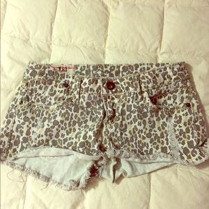 CHEETAH JEAN SHORT SHORTS