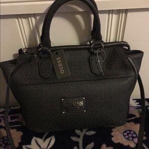 AUTHENTIC 👜👜Nice bag GUESS NEW 👜👜