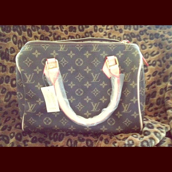 Medium size handbag