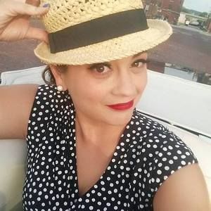 Meet your Posher, Christiana