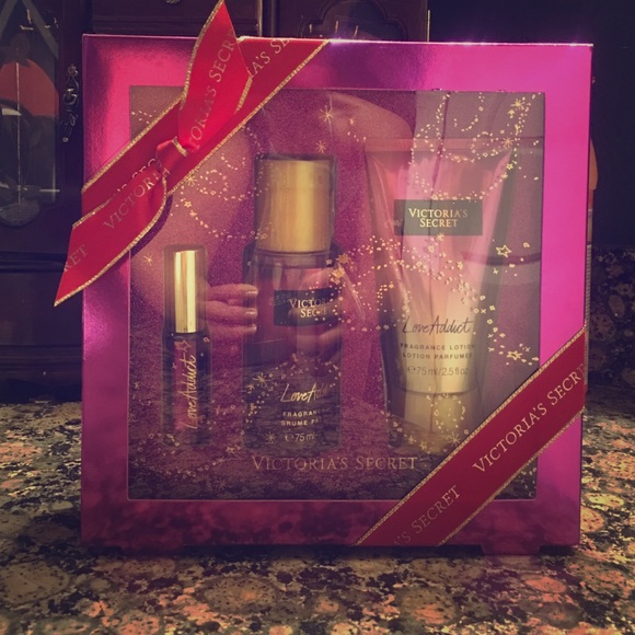 Victoria's Secret set.