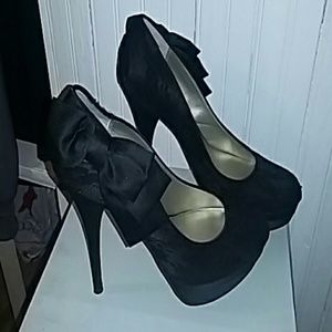 High heel shoes