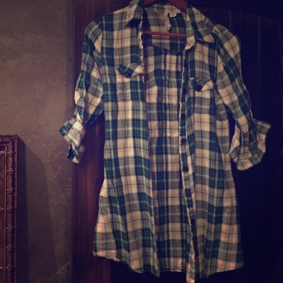 Cute plaid shirt