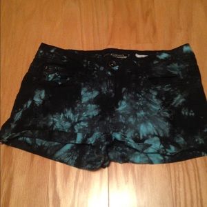 Blue Acid wash jean shorts