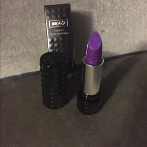 Lipstick from kat Von d in wonderchilde color