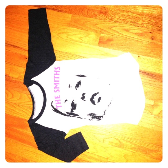 PRICE MARKDOWN‼️THE SMITHS graphic blouse