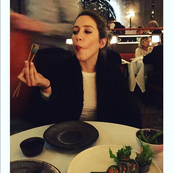 Meet your Posher, Molly - Picture 2 of 3