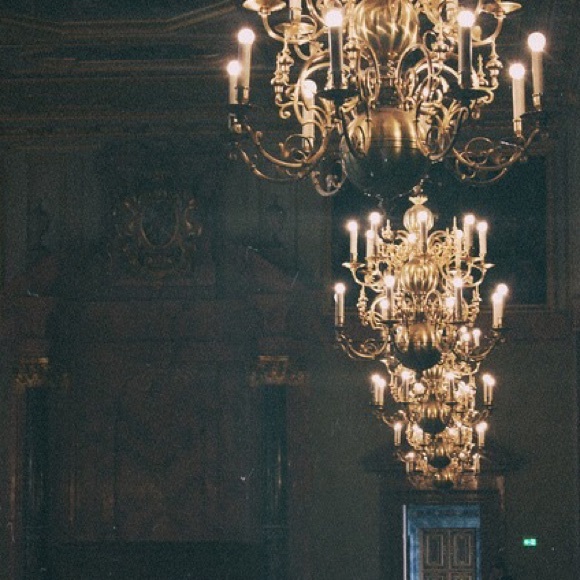 Meet your Posher, Cristina - Picture 1 of 1