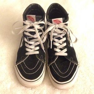 Sk8-hi vans