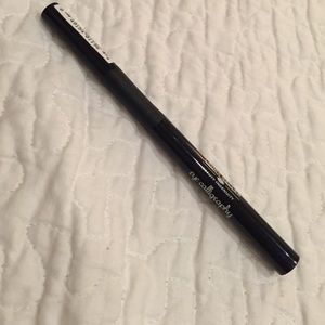 Laura Geller liquid liner