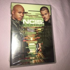 NCIS SEASON 6, gods got this bracelet, cross shirt