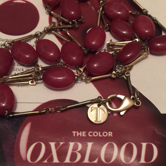 The Carnelian Stones: Vintage Necklace