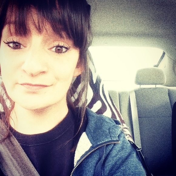 Meet your Posher, Megan - Picture 1 of 1
