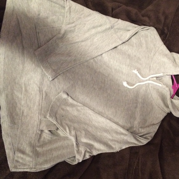 LIGHT WEIGHT GREY TOP