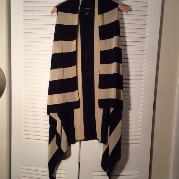 New Direction long vest size large