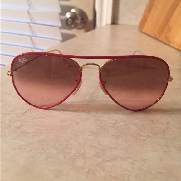 Red Raybans w/ Case