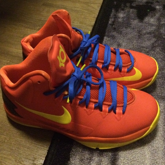 !!!!SOLD!!!!! KD sneakers