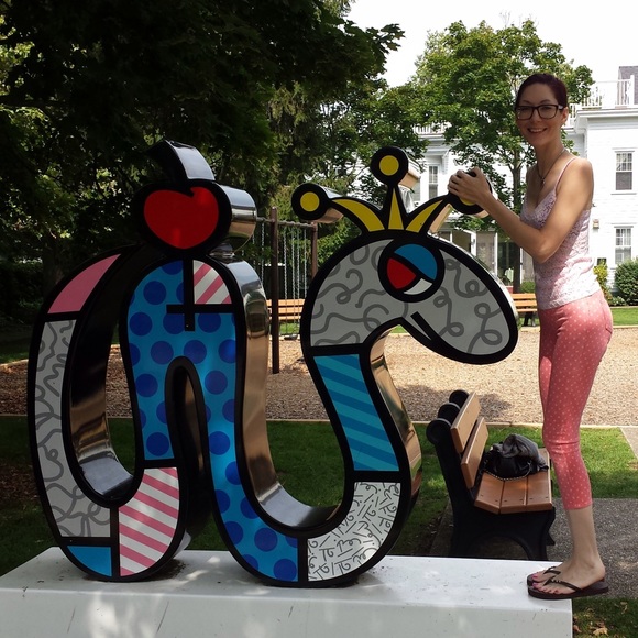 Meet your Posher, April - Picture 7 of 8