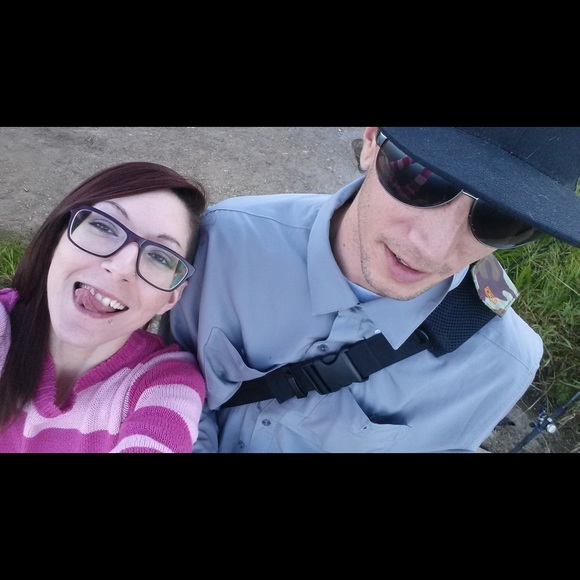 Meet your Posher, April - Picture 5 of 8