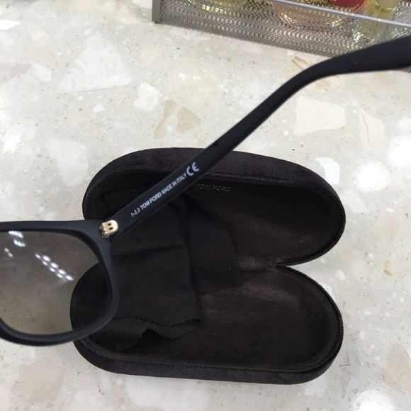 Authentic Tom Ford Glasses - Picture 4 of 4
