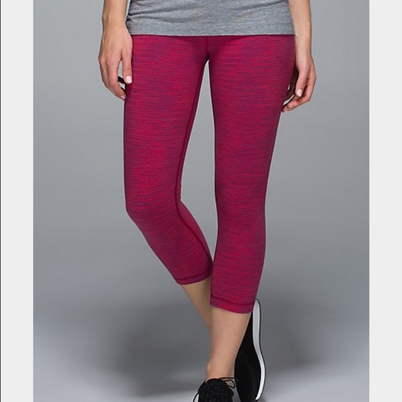 Lululemon Wunder under crops