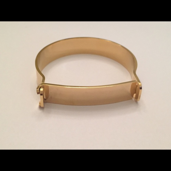 Gold band bangle