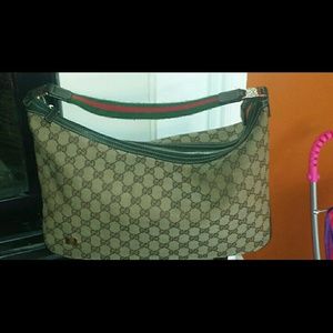 Gucci Shoulder
