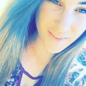 Meet your Posher, Janelle