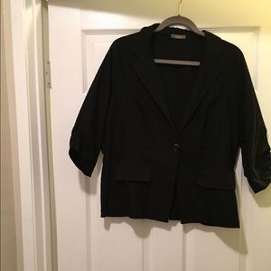 Black 1/4 sleeve blazer