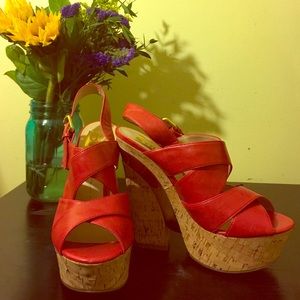 Brand New Never Worn, Dolce Vita Platform Heals 😍