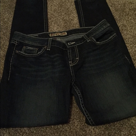 Buckle jeans