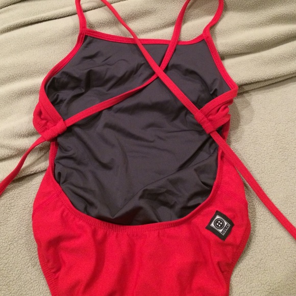 Jolyn Red one-piece racing suit - Picture 2 of 3
