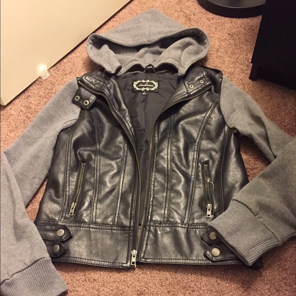 Leather jacket hoodie - Picture 2 of 4