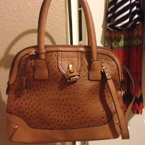 London Fog  alligator